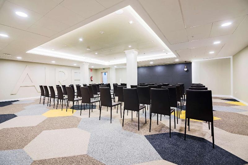 ZT The Golden Hotel Barcelona - Toplantı