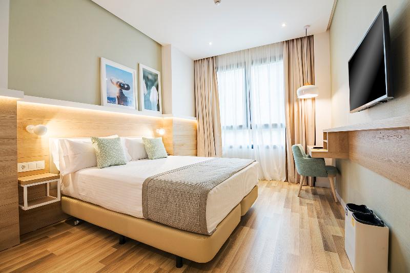 ZT The Golden Hotel Barcelona - Oda