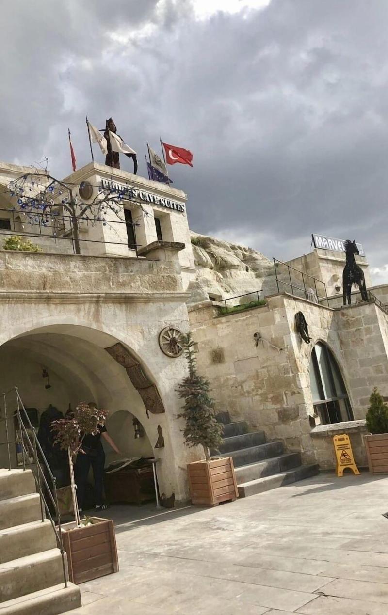 Phocas Cave Suites - Genel