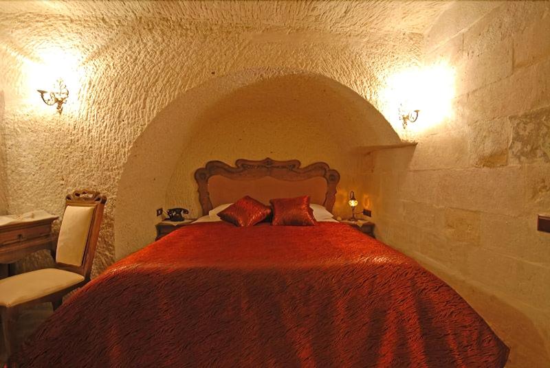 Phocas Cave Suites - Oda