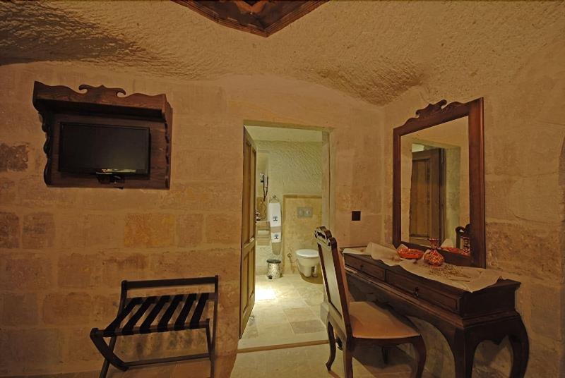 Phocas Cave Suites - Oda