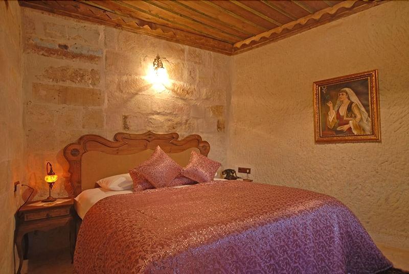 Phocas Cave Suites - Oda