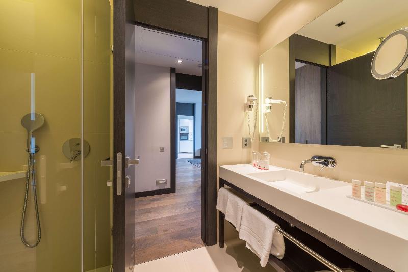 Duparc Contemporary Suites - Oda