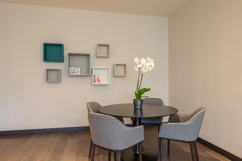 Duparc Contemporary Suites - Oda