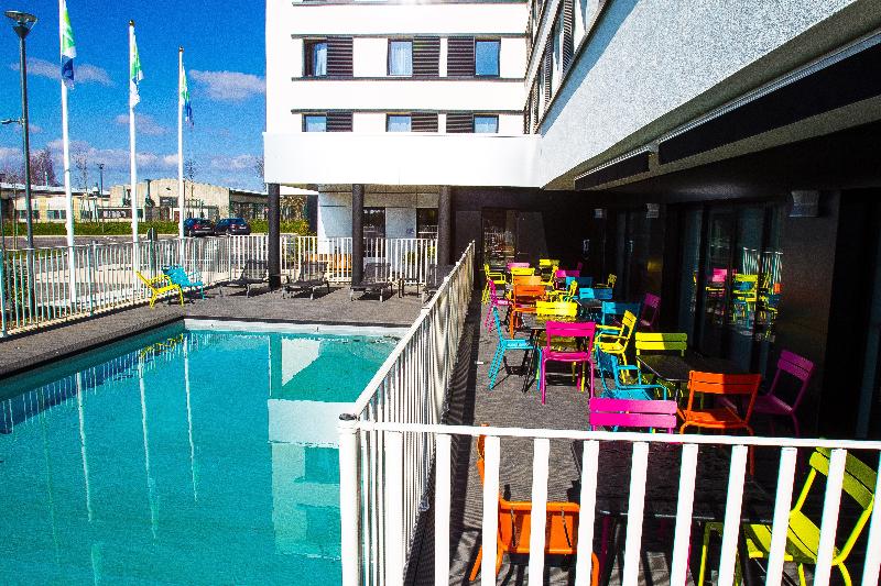 Holiday Inn Express Dijon - Havuz