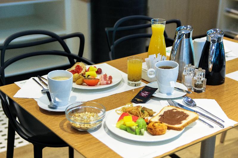 Aiden by Best Western Paris Roissy CDG - Restoran