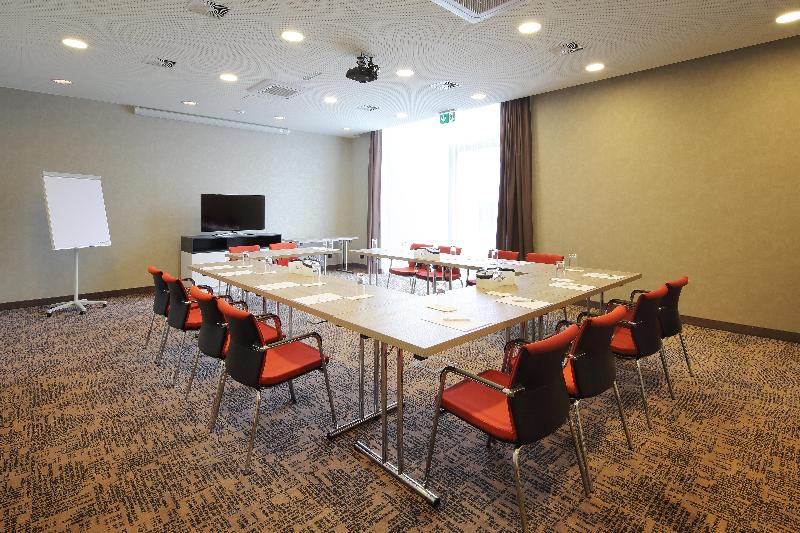 Holiday Inn Express Friedrichshafen - Toplantı