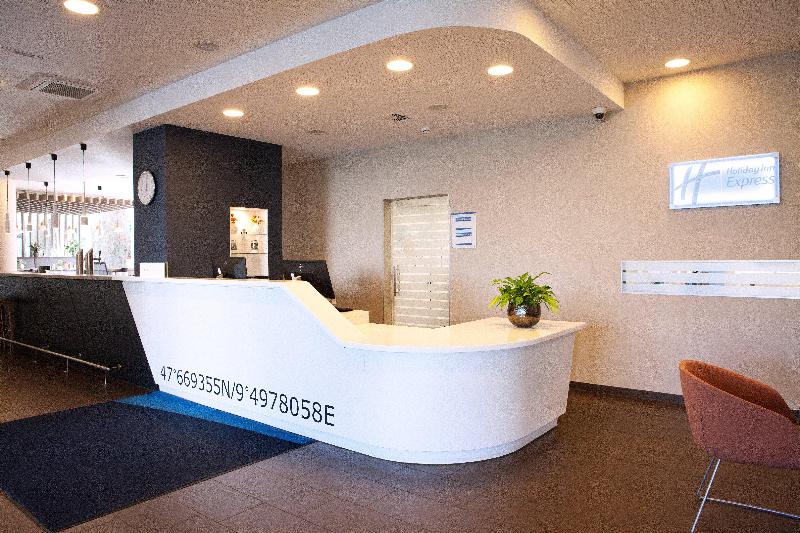 Holiday Inn Express Friedrichshafen - Genel
