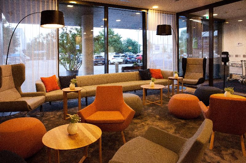 Holiday Inn Express Friedrichshafen - Genel