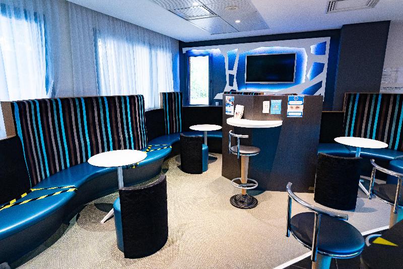 Holiday Inn Express Arras - Lobi