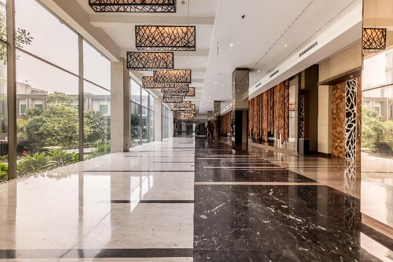 Holiday Inn Cikarang Jababeka - Lobi