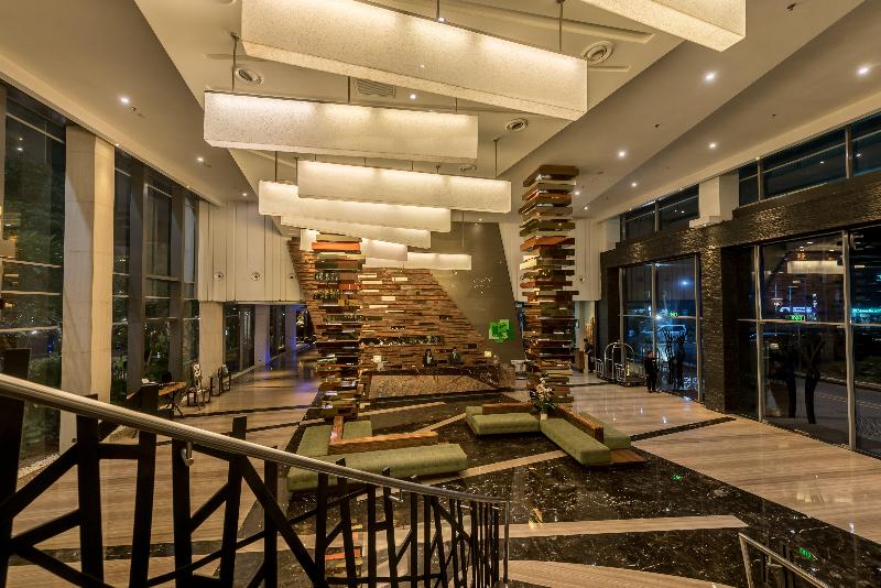 Holiday Inn Cikarang Jababeka - Genel
