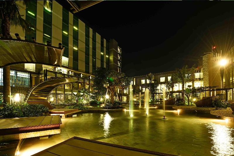 Holiday Inn Cikarang Jababeka - Genel