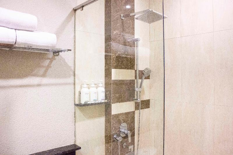 Holiday Inn Cikarang Jababeka - Oda