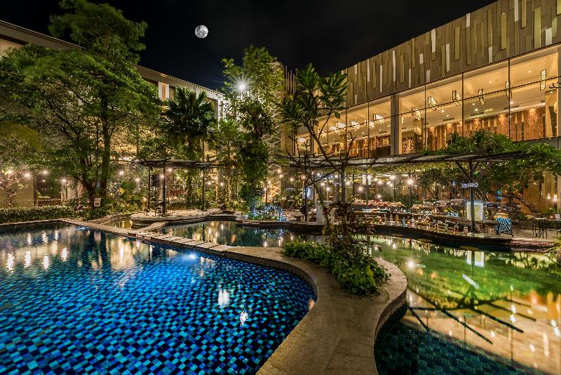 Holiday Inn Cikarang Jababeka - Havuz