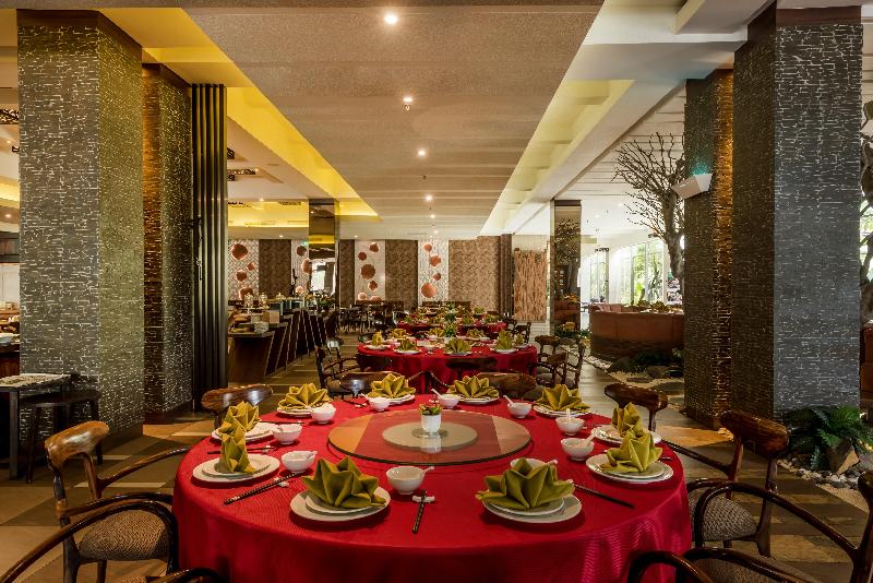 Holiday Inn Cikarang Jababeka - Restoran