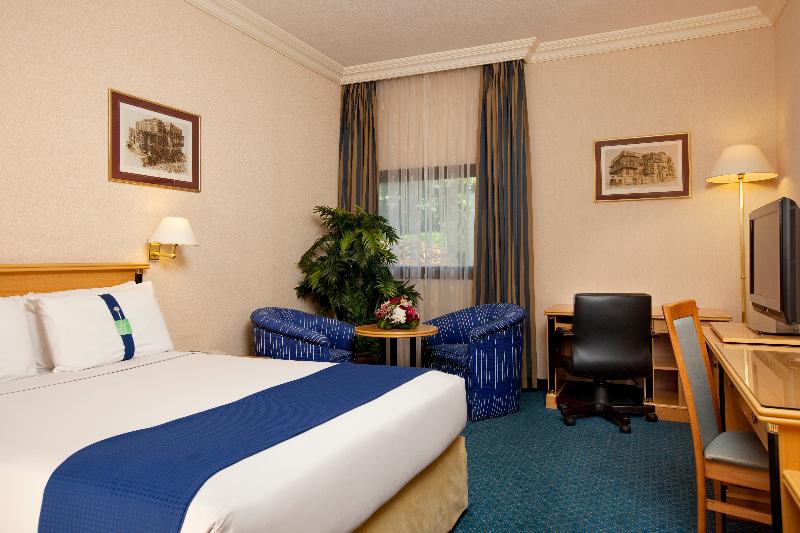Holiday Inn Yanbu - Oda
