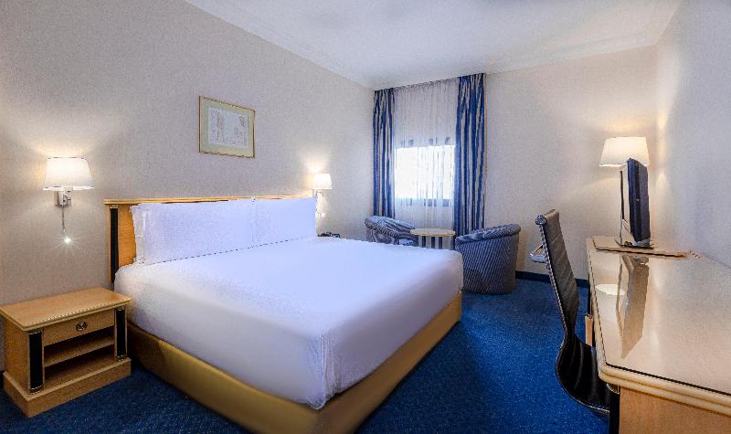 Holiday Inn Yanbu - Oda