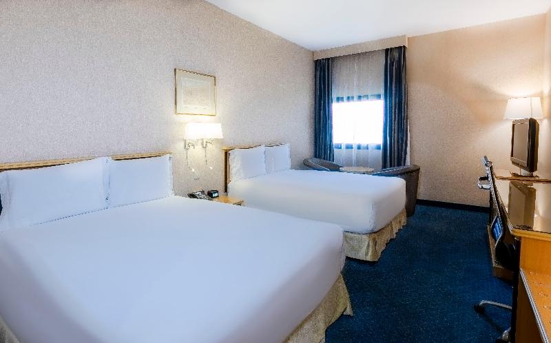 Holiday Inn Yanbu - Oda