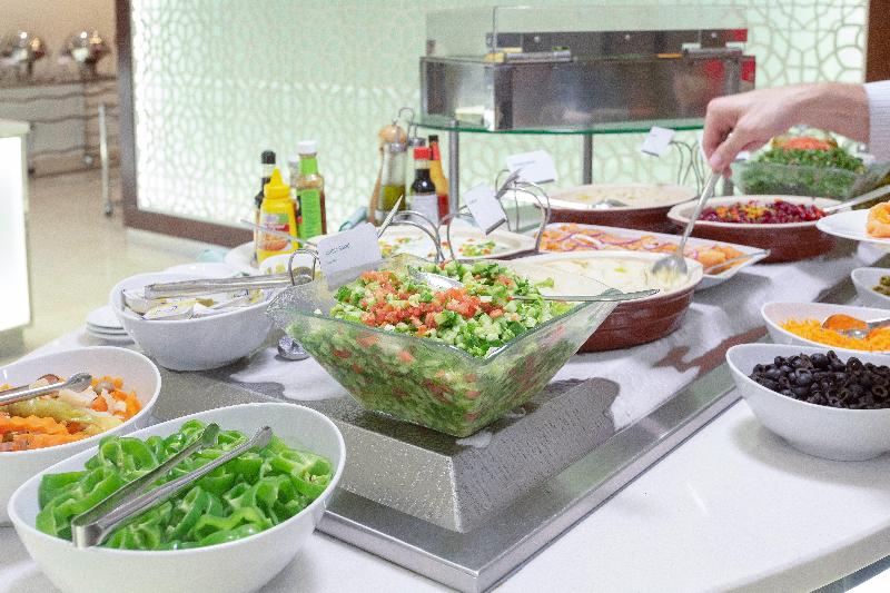 Holiday Inn Yanbu - Restoran