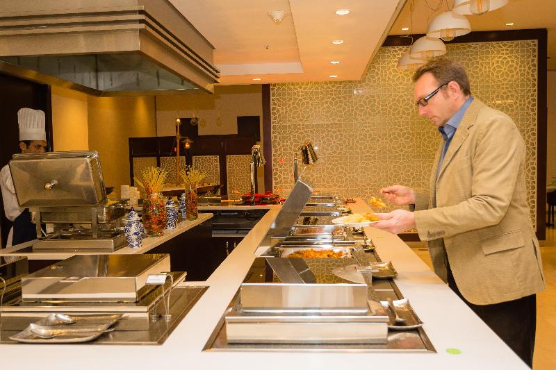 Holiday Inn Yanbu - Restoran