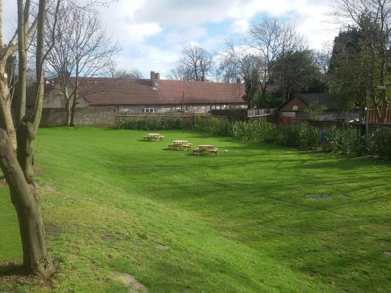 Crosshill Hotel - Genel