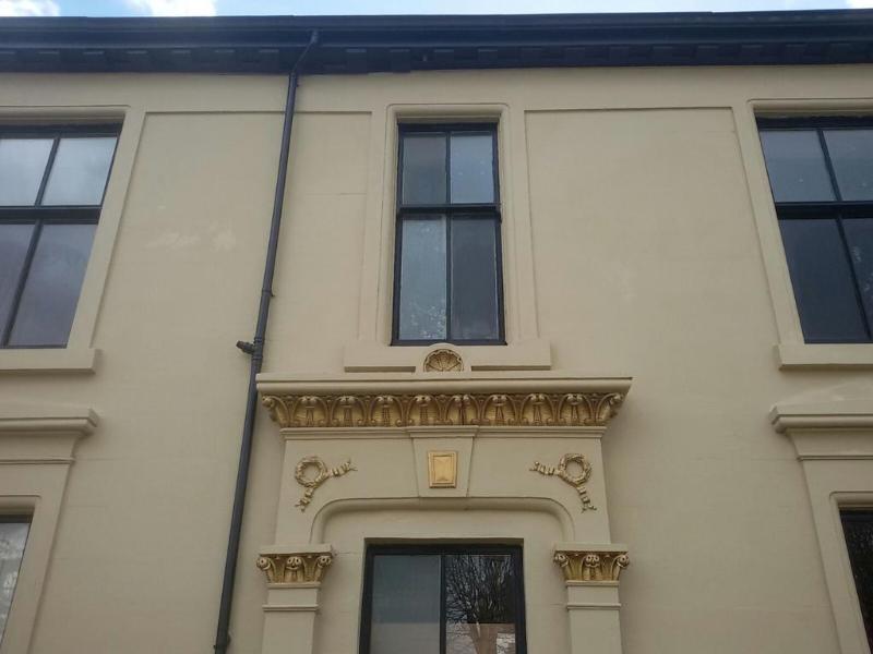 Crosshill Hotel - Genel