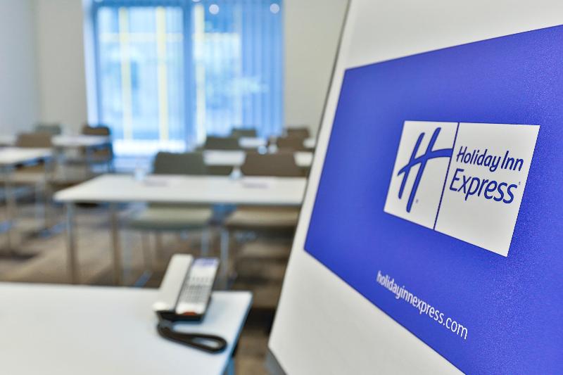 Holiday Inn Express Karlsruhe City Park - Toplantı