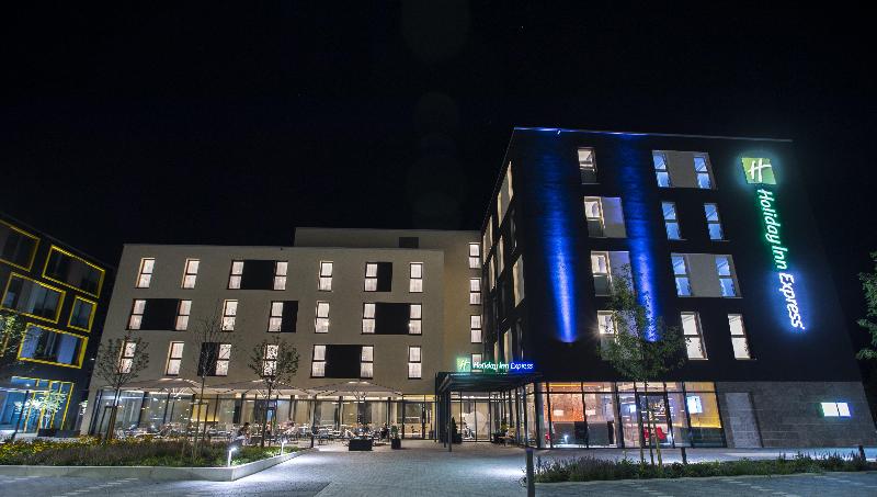 Holiday Inn Express Karlsruhe City Park - Genel