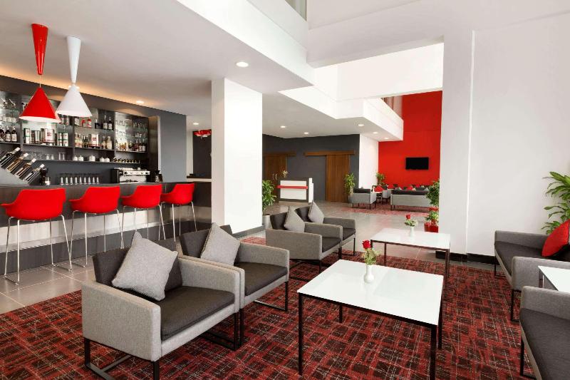 Ramada Encore Al-Khobar Olaya - Restoran