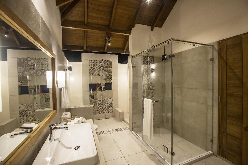 Reethi Faru Resort - Oda