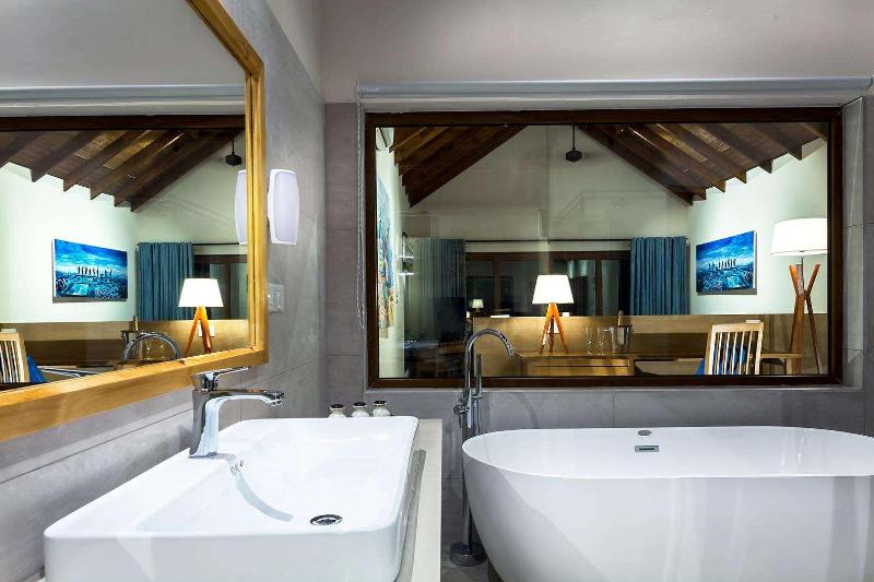 Reethi Faru Resort - Oda