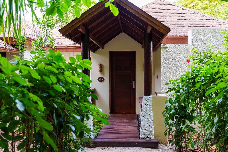 Reethi Faru Resort - Oda