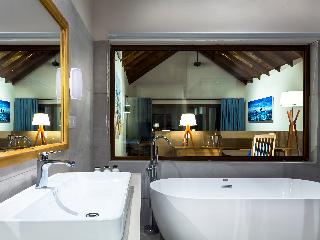 Reethi Faru Resort fotoÄŸrafÄ±