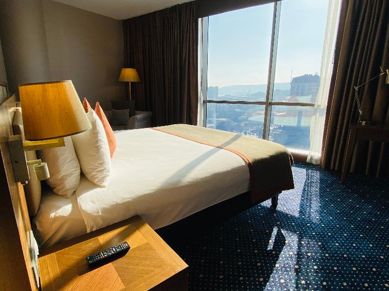 Parkside Hotel & Apartments - Oda