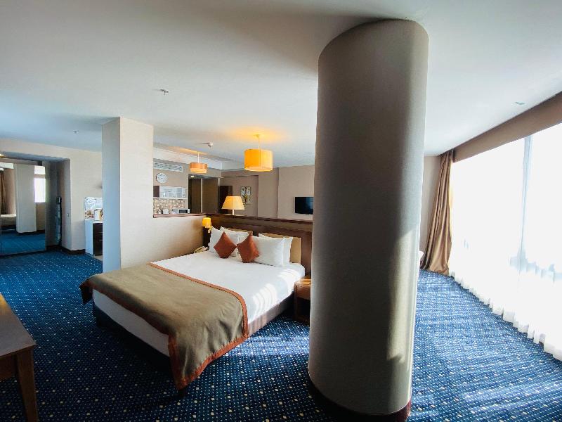 Parkside Hotel & Apartments - Oda