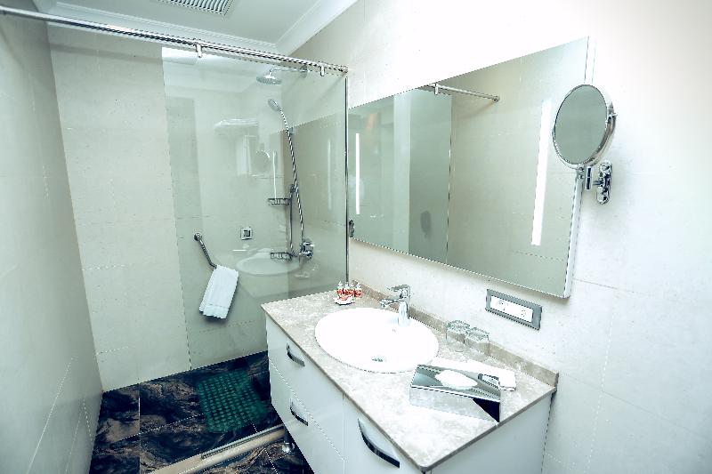 Parkside Hotel & Apartments - Oda