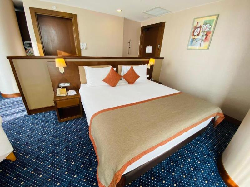 Parkside Hotel & Apartments - Oda