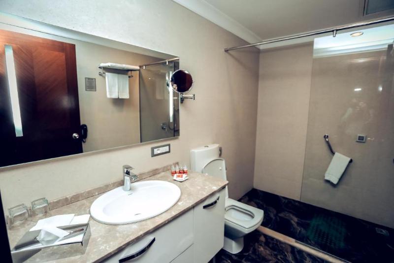 Parkside Hotel & Apartments - Oda