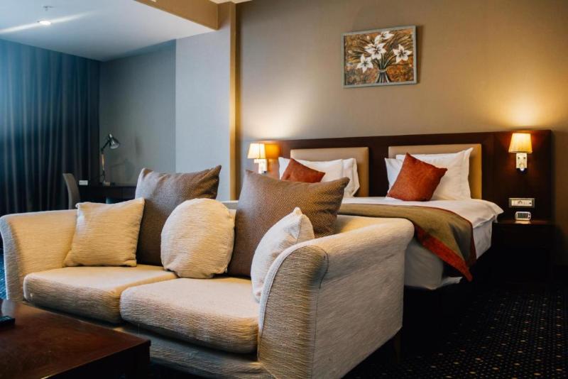 Parkside Hotel & Apartments - Oda