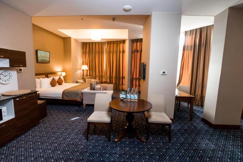 Parkside Hotel & Apartments - Oda