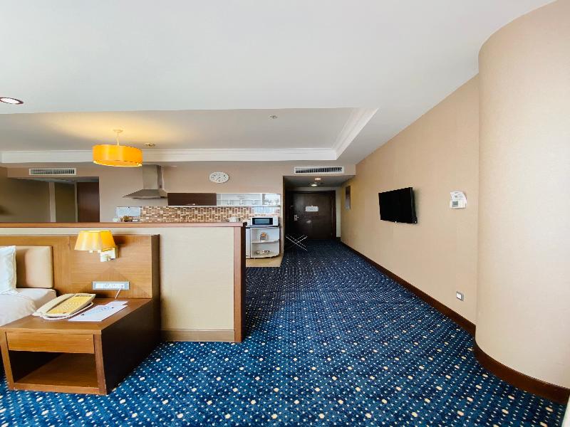 Parkside Hotel & Apartments - Oda