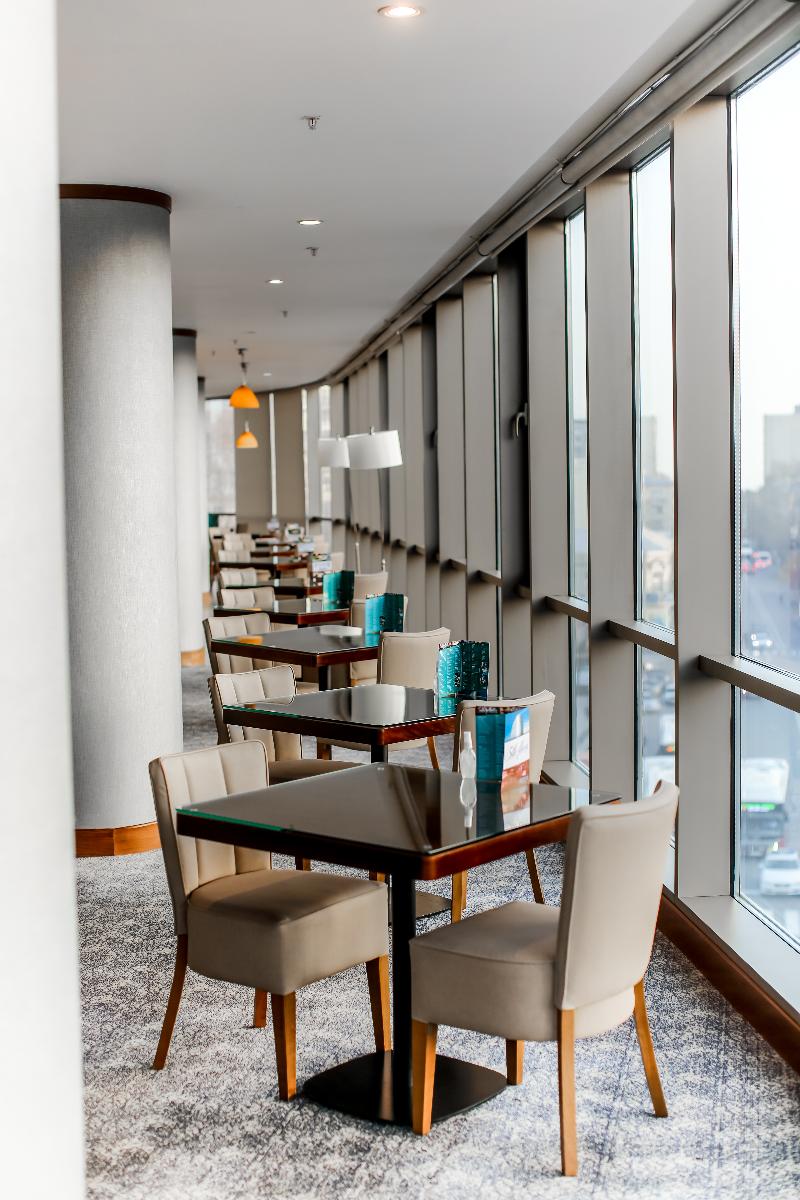 Parkside Hotel & Apartments - Restoran