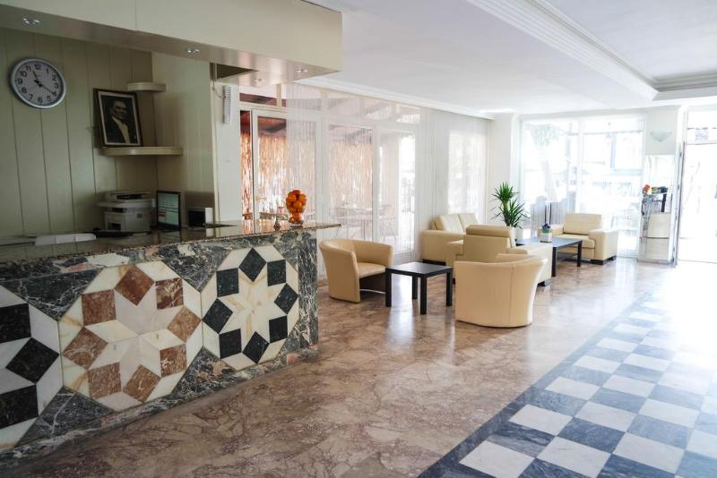 Ale Park Hotel - Lobi