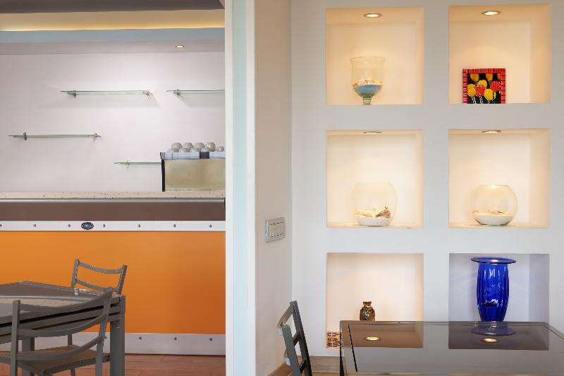 Sea Breeze Residence - Restoran