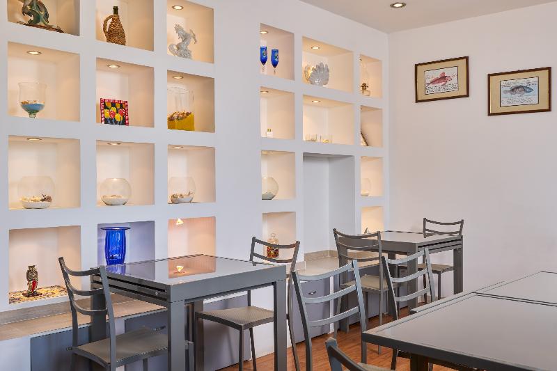 Sea Breeze Residence - Restoran