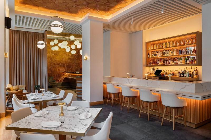 Four Points by Sheraton Manhattan Midtown West - Genel