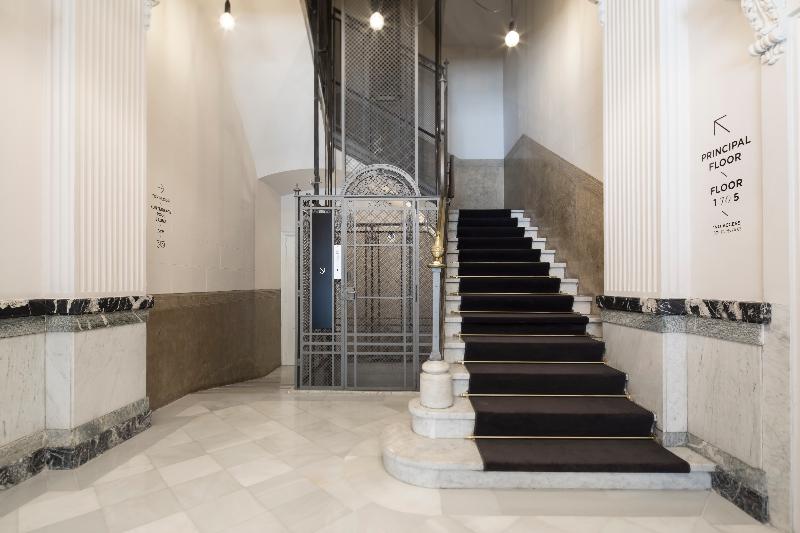 Casagrand Luxury Suites - Lobi
