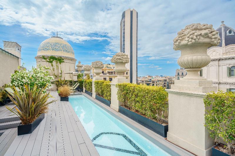 Casagrand Luxury Suites - Havuz
