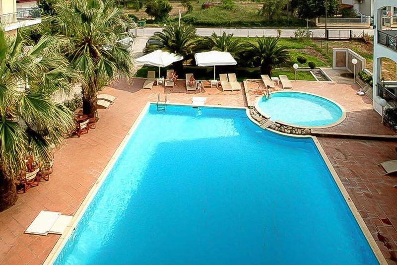 Stavros Beach Hotel Resort - Havuz